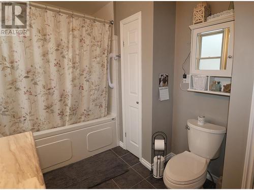 148 309Th Avenue, Kimberley, BC - Indoor Photo Showing Bathroom