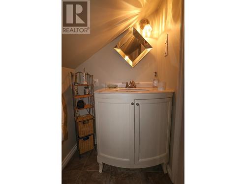 148 309Th Avenue, Kimberley, BC - Indoor Photo Showing Bathroom