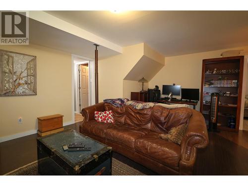 148 309Th Avenue, Kimberley, BC - Indoor Photo Showing Living Room