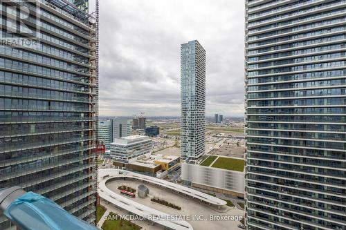 4610 - 1000 Portage Parkway, Vaughan, ON - Outdoor With Facade