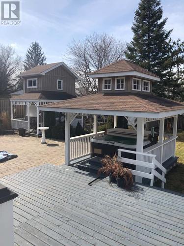 10 Dafoe Street, Uxbridge, ON - Outdoor With Deck Patio Veranda