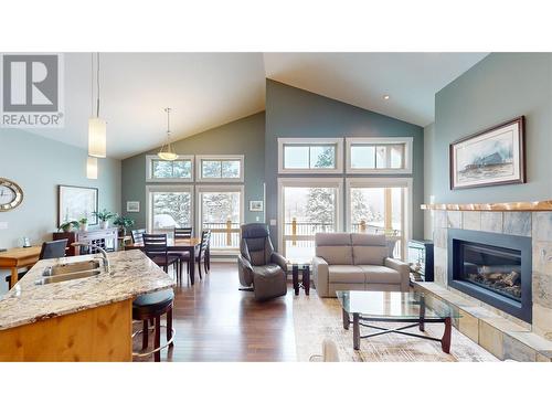 222 Boulder Creek, Cranbrook, BC - Indoor Photo Showing Living Room With Fireplace