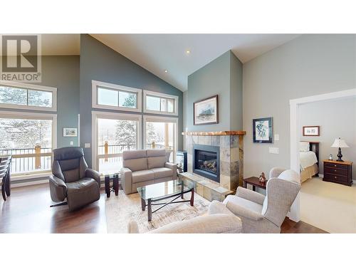 222 Boulder Creek, Cranbrook, BC - Indoor Photo Showing Living Room With Fireplace