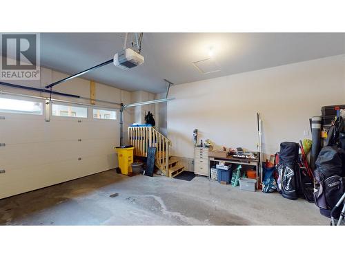 222 Boulder Creek, Cranbrook, BC - Indoor Photo Showing Garage