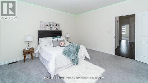 15 Neil Promenade, Caledon, ON - Indoor Photo Showing Bedroom