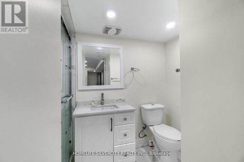 15 Neil Promenade, Caledon, ON - Indoor Photo Showing Bathroom