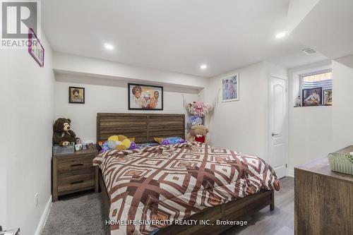 15 Neil Promenade, Caledon, ON - Indoor Photo Showing Bedroom