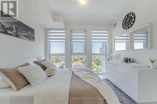 709 - 65 Watergarden Drive, Mississauga, ON - Indoor Photo Showing Bedroom