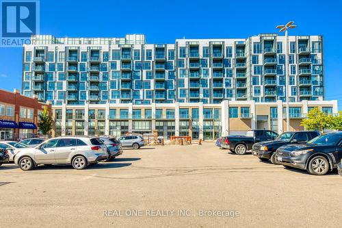 812 - 509 Dundas Street W, Oakville, ON - Outdoor With Facade