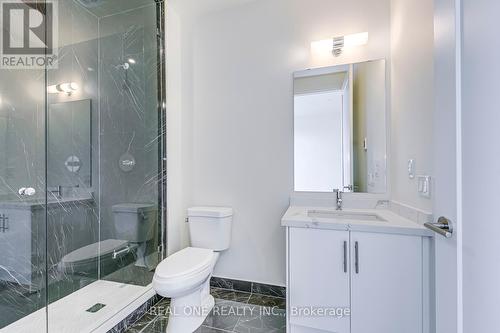 812 - 509 Dundas Street W, Oakville, ON - Indoor Photo Showing Bathroom