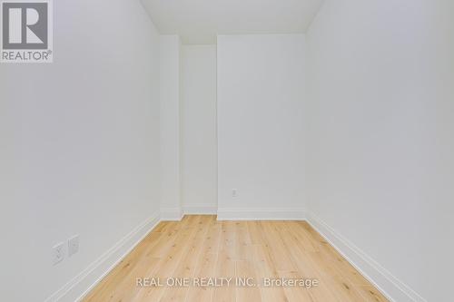 812 - 509 Dundas Street W, Oakville, ON - Indoor Photo Showing Other Room