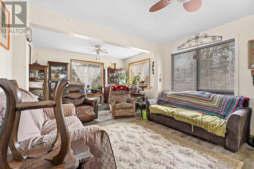 2800 Highway 15, Rideau Lakes, ON - Indoor Photo Showing Living Room