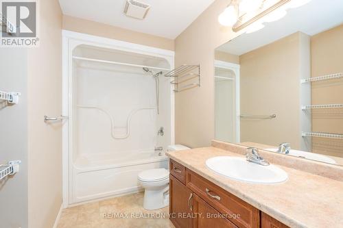 27 - 780 Fanshawe Park Road E, London, ON - Indoor Photo Showing Bathroom