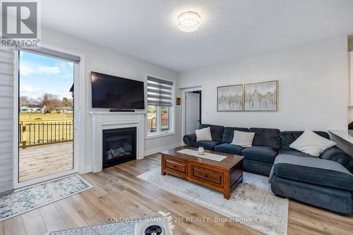 9 Corbett Street, Port Hope, ON - Indoor Photo Showing Living Room With Fireplace