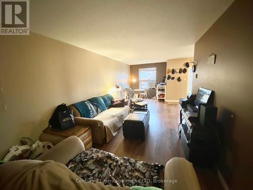 201 - 4209 Hixon Street, Lincoln (982 - Beamsville), ON - Indoor Photo Showing Other Room