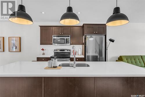 322 Levalley Cove, Saskatoon, SK - Indoor Photo Showing Kitchen With Stainless Steel Kitchen