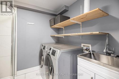 303 Dovercourt Avenue S, Ottawa, ON - Indoor Photo Showing Laundry Room