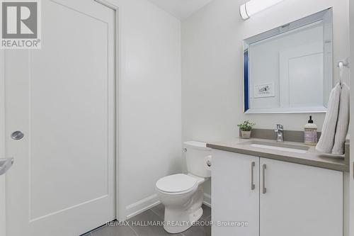 5 - 511 Gladstone Avenue S, Ottawa, ON - Indoor Photo Showing Bathroom