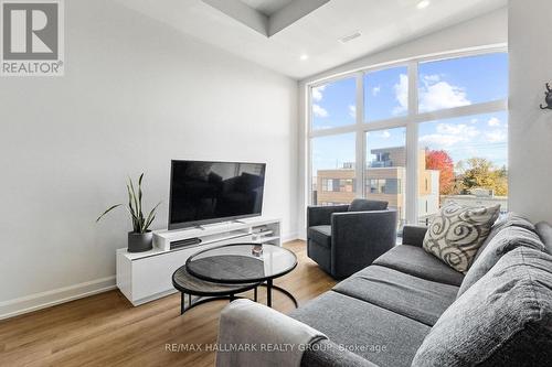 5 - 511 Gladstone Avenue S, Ottawa, ON - Indoor Photo Showing Living Room