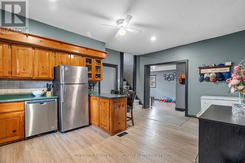 77 Anne Street, South Huron (Exeter), ON - Indoor Photo Showing Kitchen