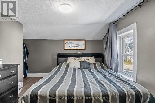 77 Anne Street, South Huron (Exeter), ON - Indoor Photo Showing Bedroom