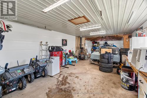 77 Anne Street, South Huron (Exeter), ON - Indoor Photo Showing Garage