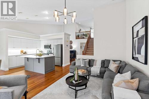 52 Settler'S Ridge Way, Ottawa, ON - Indoor Photo Showing Living Room