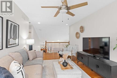 52 Settler'S Ridge Way, Ottawa, ON - Indoor Photo Showing Living Room