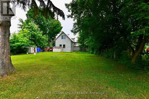 27 Grace Street, Whitewater Region, ON - Outdoor