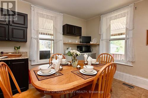 27 Grace Street, Whitewater Region, ON - Indoor Photo Showing Dining Room