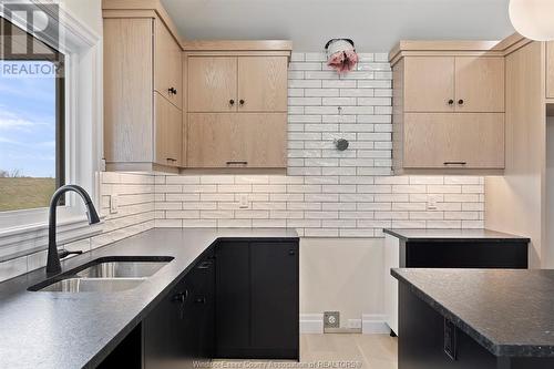 1249 Campana Crescent, Lakeshore, ON - Indoor Photo Showing Kitchen With Double Sink