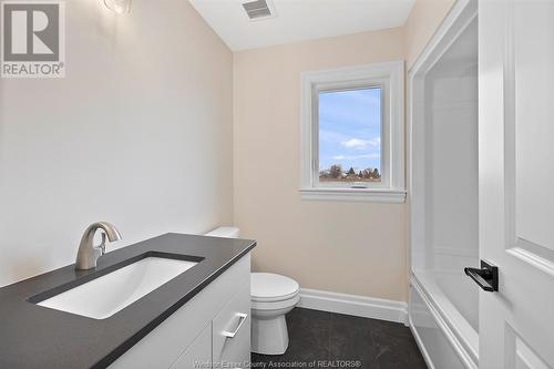 1249 Campana Crescent, Lakeshore, ON - Indoor Photo Showing Bathroom