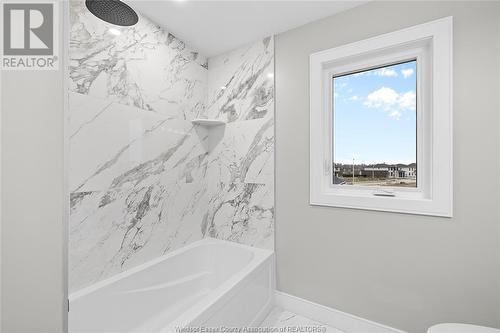 4970 Terra Bella, Lasalle, ON - Indoor Photo Showing Bathroom