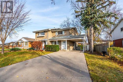 47 Bobolink Road, Hamilton, ON - Outdoor With Facade