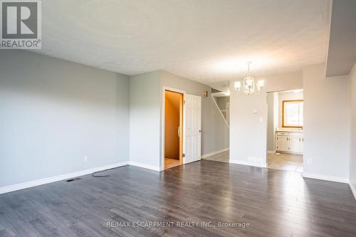 47 Bobolink Road, Hamilton, ON - Indoor Photo Showing Other Room