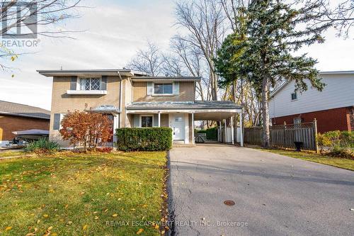 47 Bobolink Road, Hamilton, ON - Outdoor With Facade