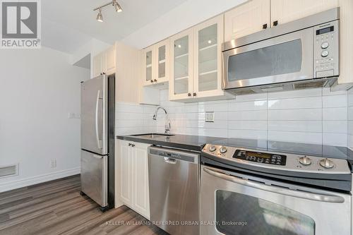 318 - 600 Fleet Street, Toronto, ON - Indoor Photo Showing Kitchen With Upgraded Kitchen