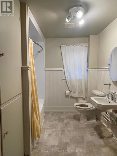 765 County Road 121, Kawartha Lakes (Fenelon Falls), ON - Indoor Photo Showing Bathroom