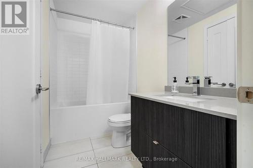 2207 - 330 Richmond Street W, Toronto, ON - Indoor Photo Showing Bathroom