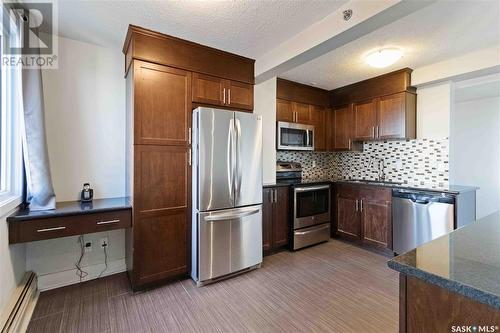 1205 320 5Th Avenue N, Saskatoon, SK - Indoor Photo Showing Kitchen