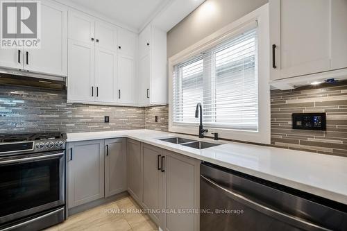 409 Colmar Street, Russell, ON - Indoor Photo Showing Kitchen With Double Sink With Upgraded Kitchen