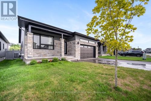 409 Colmar Street, Russell, ON - Outdoor