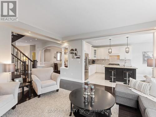 13 Coach Crescent, Whitby, ON - Indoor Photo Showing Living Room