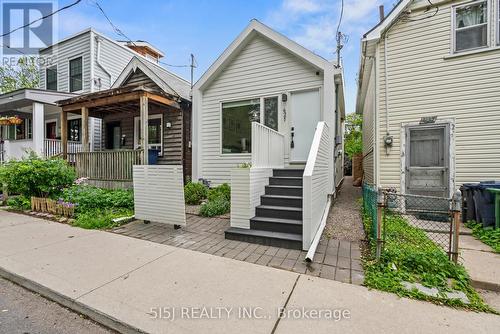 421 Craven Road, Toronto, ON - Outdoor With Facade