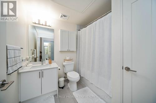 1104 - 9000 Jane Street, Vaughan, ON - Indoor Photo Showing Bathroom