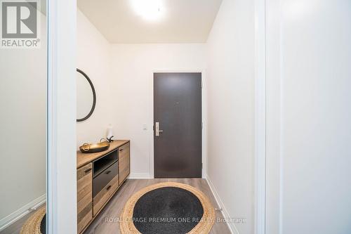 1104 - 9000 Jane Street, Vaughan, ON - Indoor Photo Showing Other Room