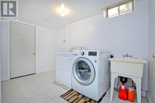 10 Primont Drive, Richmond Hill, ON - Indoor Photo Showing Laundry Room