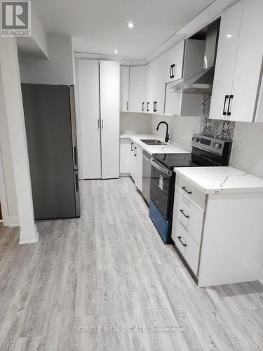 #Bsmt - 450 Hidden Trail, Oakville, ON - Indoor Photo Showing Kitchen