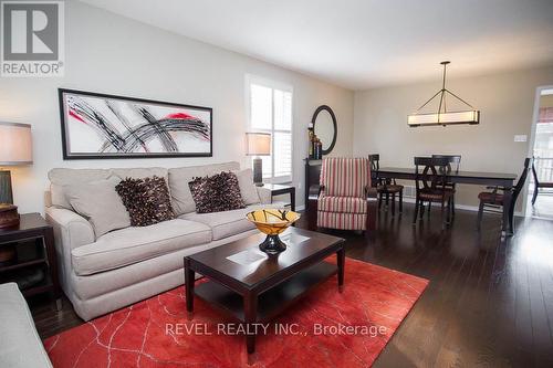 166 Olivetree Road, Brantford, ON - Indoor Photo Showing Living Room