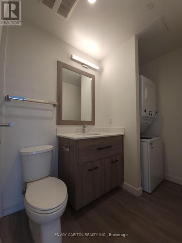 1602 - 49 Walnut Street S, Hamilton, ON - Indoor Photo Showing Bathroom